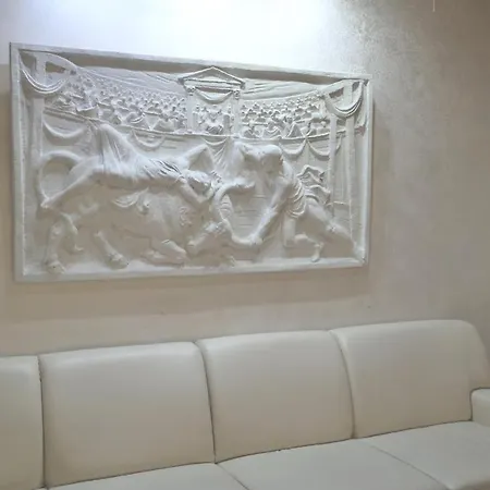 Of Art Venice Lloyd 3* מסטרה
