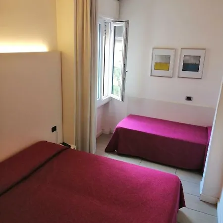 シティ オブ アート ヴェネツィア ロイド ホテル 3*