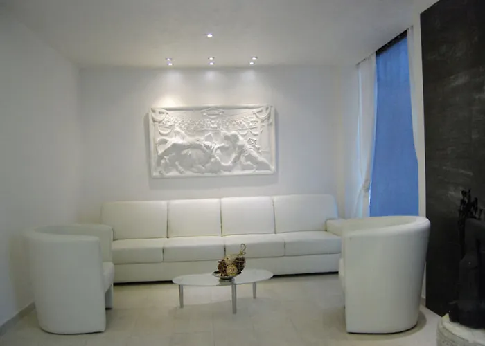 Of Art Venice Lloyd Hotell 3*