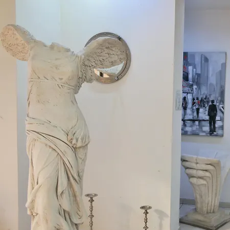 Of Art Venice Lloyd Mestre